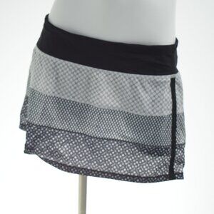 Lululemon Skirt 3 way pattern - Size 10